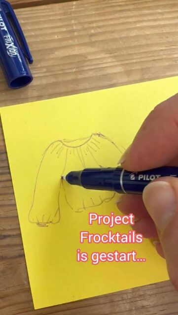 Project Frocktails is gestart! Inspiratiebron: Indiana Jones, patroon: memade, materiaal: een tafelkleed. Hoe dan?? Wordt vervolgd…

@nlfrocktails @danckaertsmodevakscholen #onlinenaailes #onlinenaaicursus #naailes #naaicursus #leernaaien #learntosew #naaienvoorbeginners #naaienvoorgevorderden #oplesbijstudiodotter #teamstudiodotter #sewing #naaienisleuk #hobby #creative #creatief #sewover30 #sewover40 #sewover50 #sewover60 #sewsewsew #sewingaddict  #iwearwhatisew #isewmyownclothes #isewwhatiwear #bernina #naaitip #sewingtip #sewingtutorial