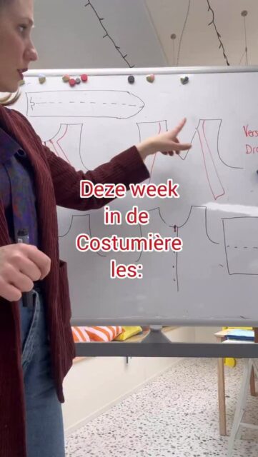 Elke les weer een feestje, om met de woorden van één van mijn leerlingen te spreken ☺️🪩

Zie jij de modevakopleiding van @danckaertsmodevakscholen ook wel zitten? Neem een kijkje op mijn site of stuur me een DM voor meer informatie: de volgende groep Costumiers start in september. Zit jij daar bij?

#modvakopleiding #sewista #mode #naajen #danckaerts