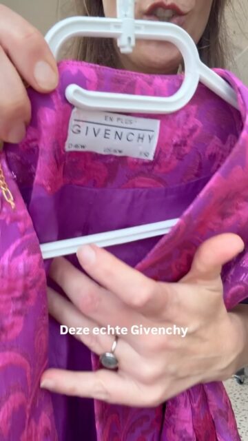 @nlfrocktails ik heb ineens een idee! Moet nog wel héél eventjes gedaan worden 🫣

#frocktails #givency #reusereducerecycle #upcycle #naaienvoorgevorderden