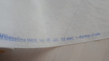 Plakvlieseline H410 wit, voor (oa) rekbare stoffen