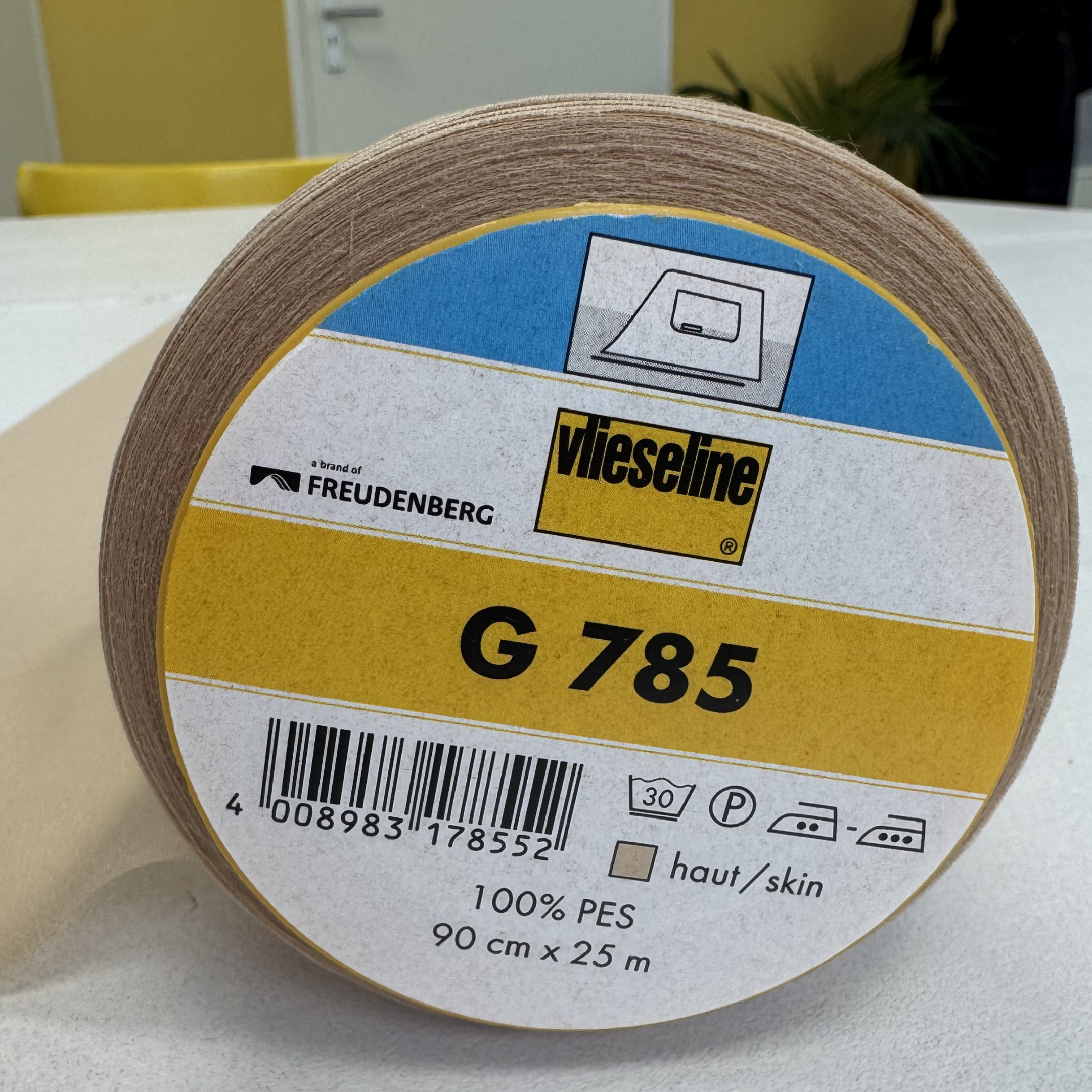 Plakvlieseline G785 nude, voor dunne geweven stoffen en colberts