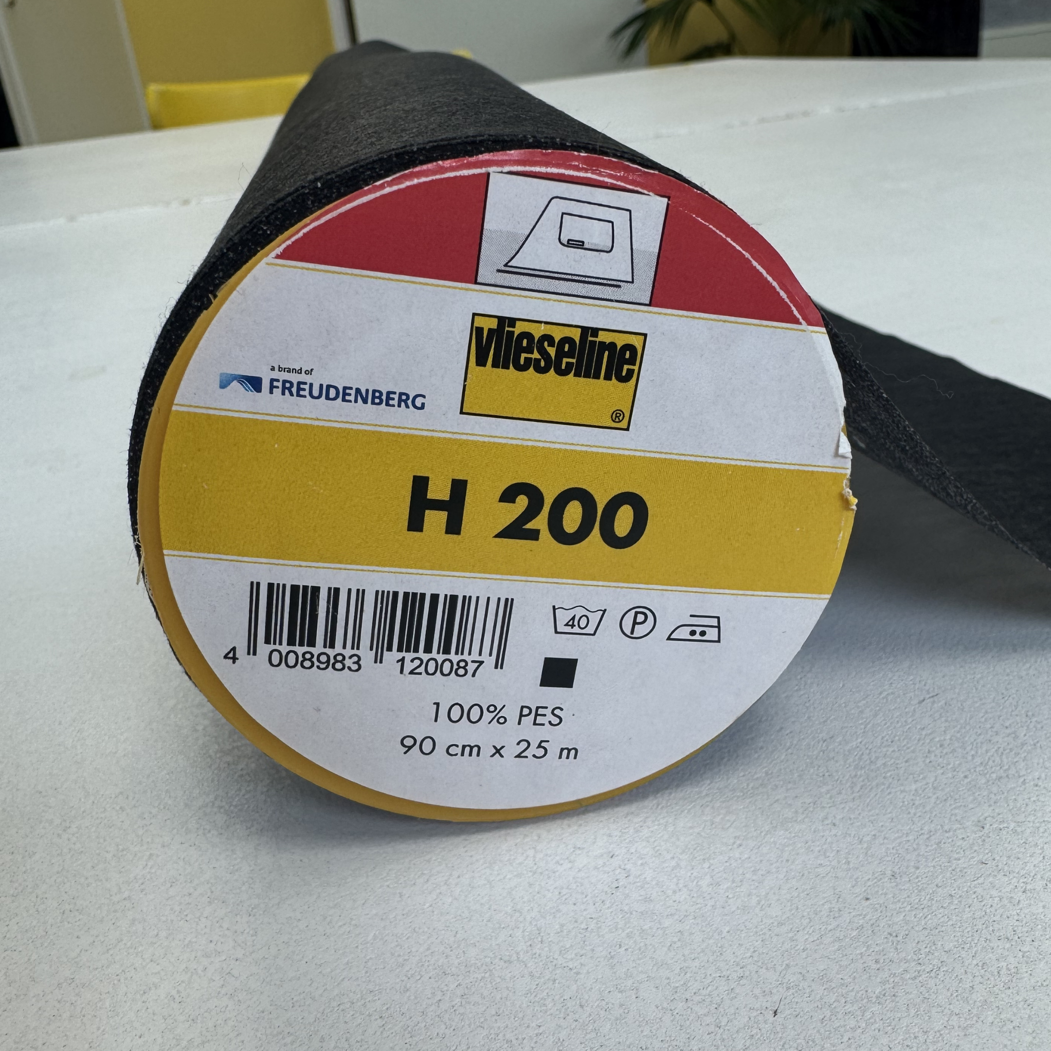 Plakvlieseline H200 zwart, voor medium geweven stoffen